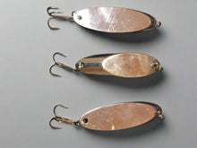 Load image into Gallery viewer, 5 New, Kastmaster Style Silver Spoons,  1 ounce Trout,&amp; Bass, Ocean?