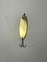 Load image into Gallery viewer, 10 New, Kastmaster Style Gold Spoon, 1 ounce great for Trout,&amp; Bass