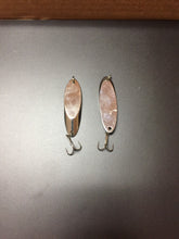 Load image into Gallery viewer, 5 New, Kastmaster Style Silver Spoons,  1 ounce Trout,&amp; Bass, Ocean?